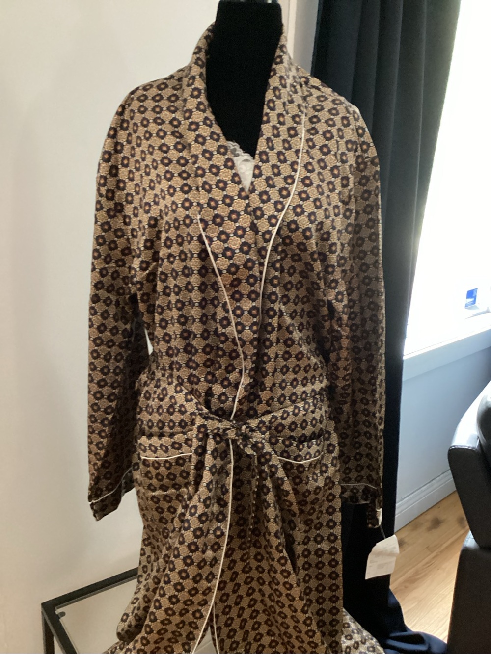 Black and Red Geometric Print Unisex Robe with Belt